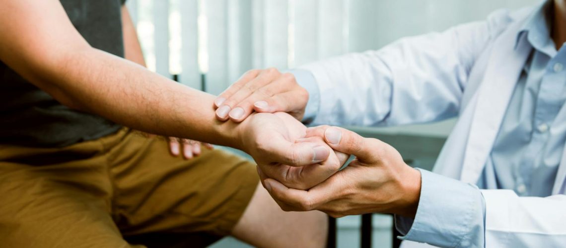 Tout savoir sur le poignet : un carrefour complexe entre mains et avant-bras